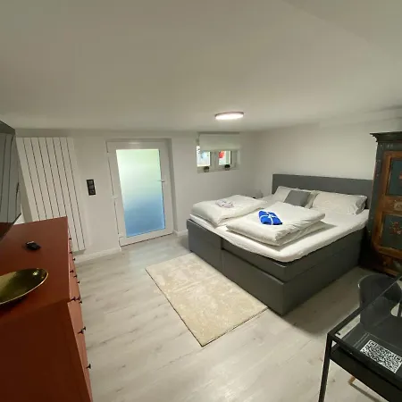 2 Mit Gemutlichen Kingsizebett Und 58'tv Apartment *