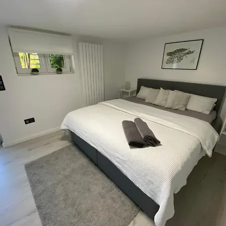 2 Mit Gemutlichen Kingsizebett Und 58'tv Apartment *